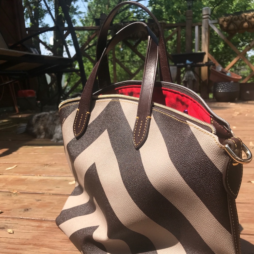 Dooney& Bourke bag